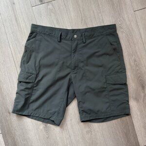 Patagonia Men's Green Nylon Cargo Shorts - Size 39 / 38